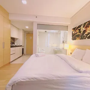 Straits By C Aparthotel